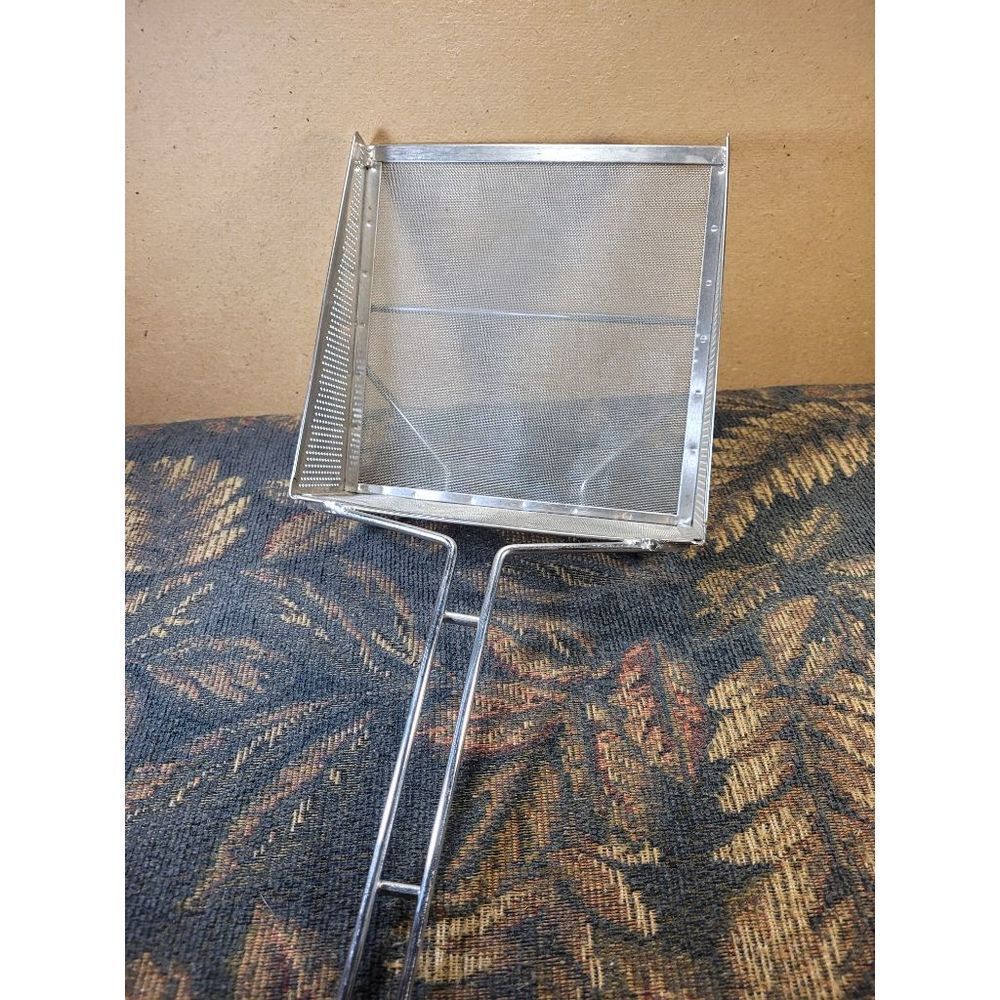 27 inch Durable Mesh Long Handle Strainer/Scooper